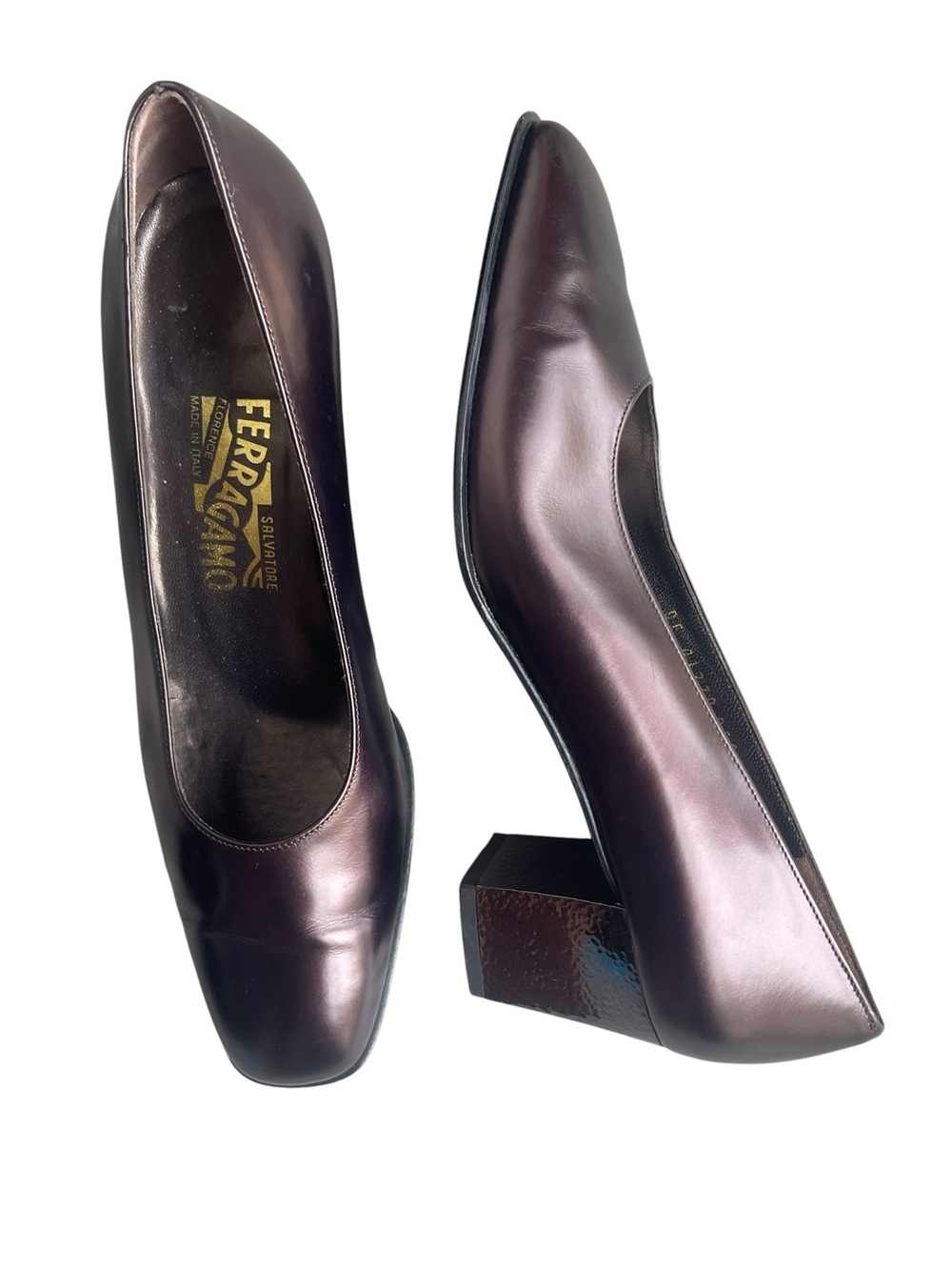 Vintage Ferragamo Mustang Calf
Heels Bronze Leather size 8.5 B